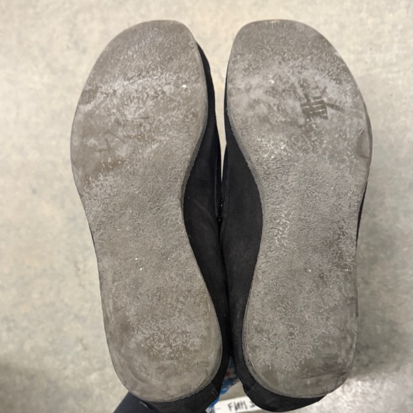 Gucci Men's Black Suede Slip-On Loafers - Picture 4 of 5